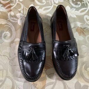 Men’s Bass Grammer Kiltie Tassel Loafers in Oxblood/Black. Size 9EE